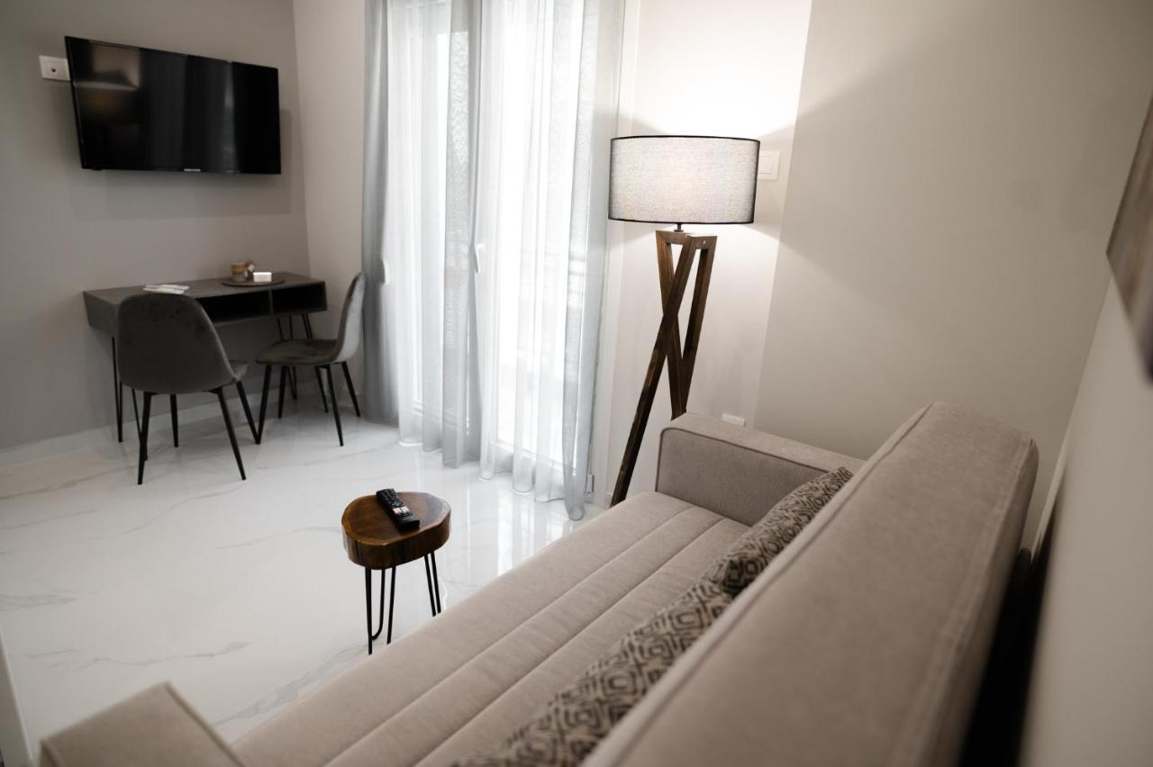 M10 Central Apartments Alexandroupolis Экстерьер фото